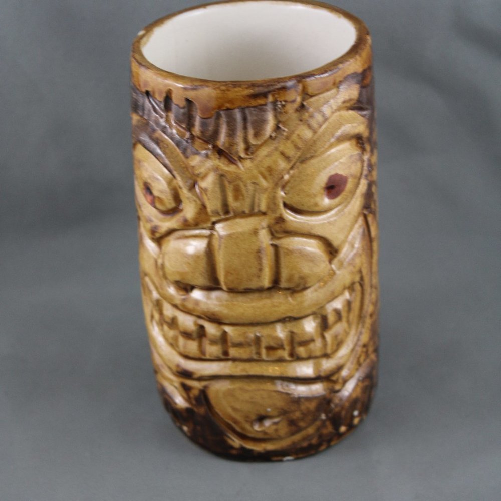 Vintage Tiki Mug - Primitive Mug Trader Vic's - Ceramic Mug